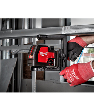 Milwaukee 3522-21 USB Rechargeable Green Cross Line & Plumb Points Laser - McCally Tool and Supply | Industrial Distributor & Repair