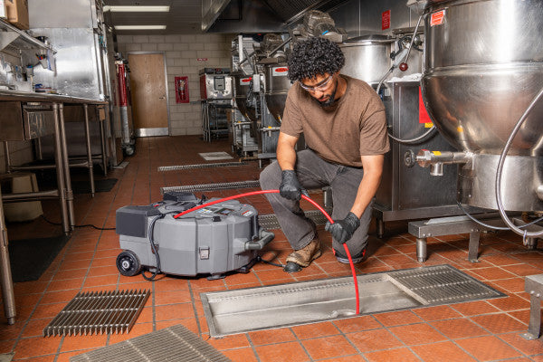 RIDGID 79773 KM-1004 FlexShaft Milling Machine Domestic (1 1/4in (32mm) - 4in (100mm)) - With Batteries & Charger