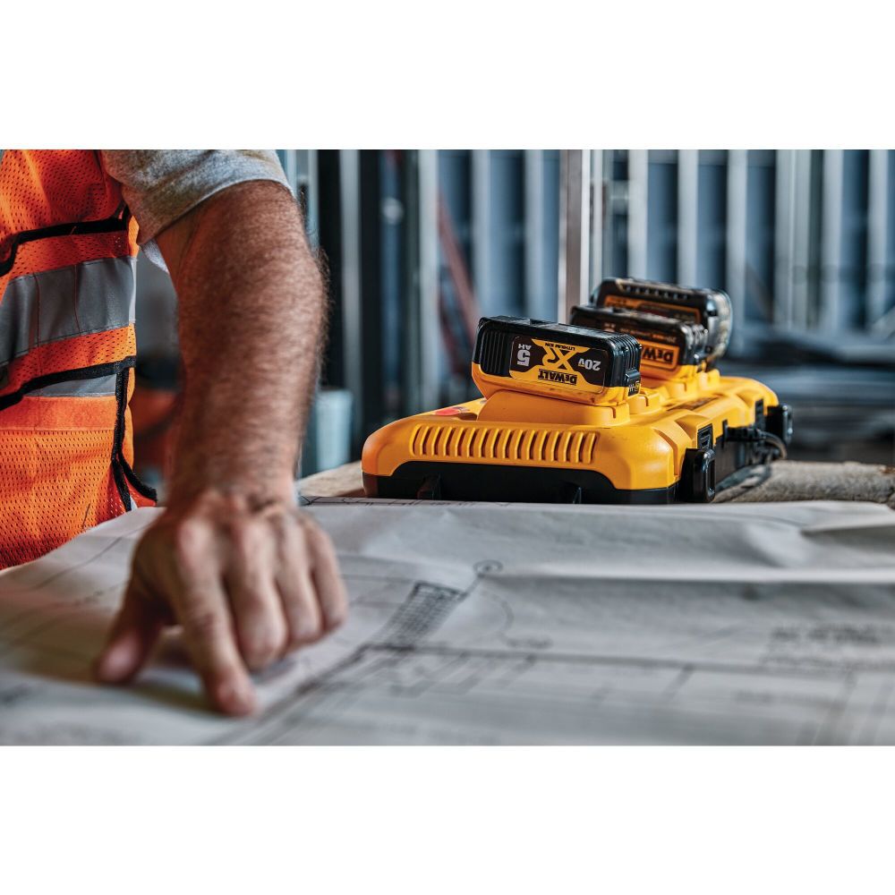 DeWALT DCB205 20V MAX 5Ah Battery - McCally Tool and Supply | Industrial Distributor & Repair