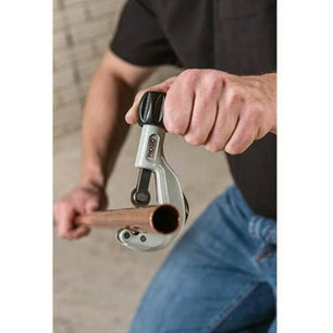 RIDGID 32930 Screw Feed Tubing and Conduit Cutter Model 20