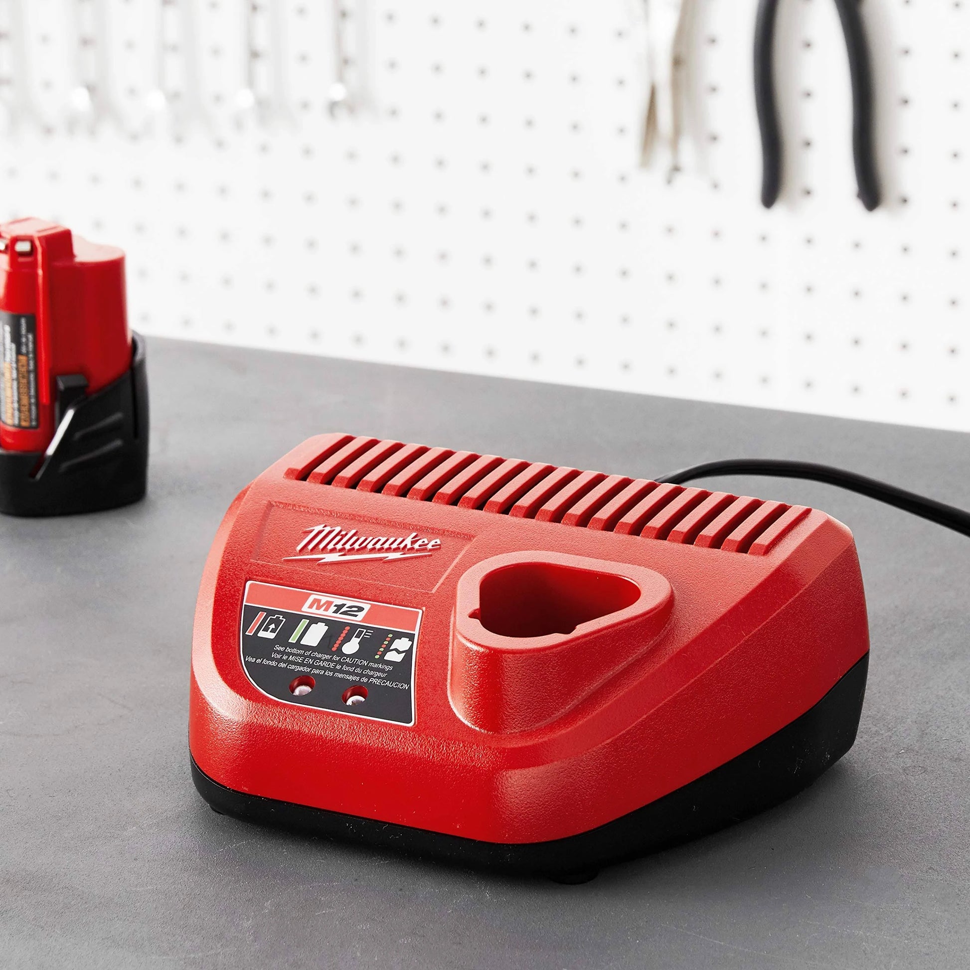 Milwaukee 48-59-2401 M12™ Lithium-ion Battery Charger 12 Volt