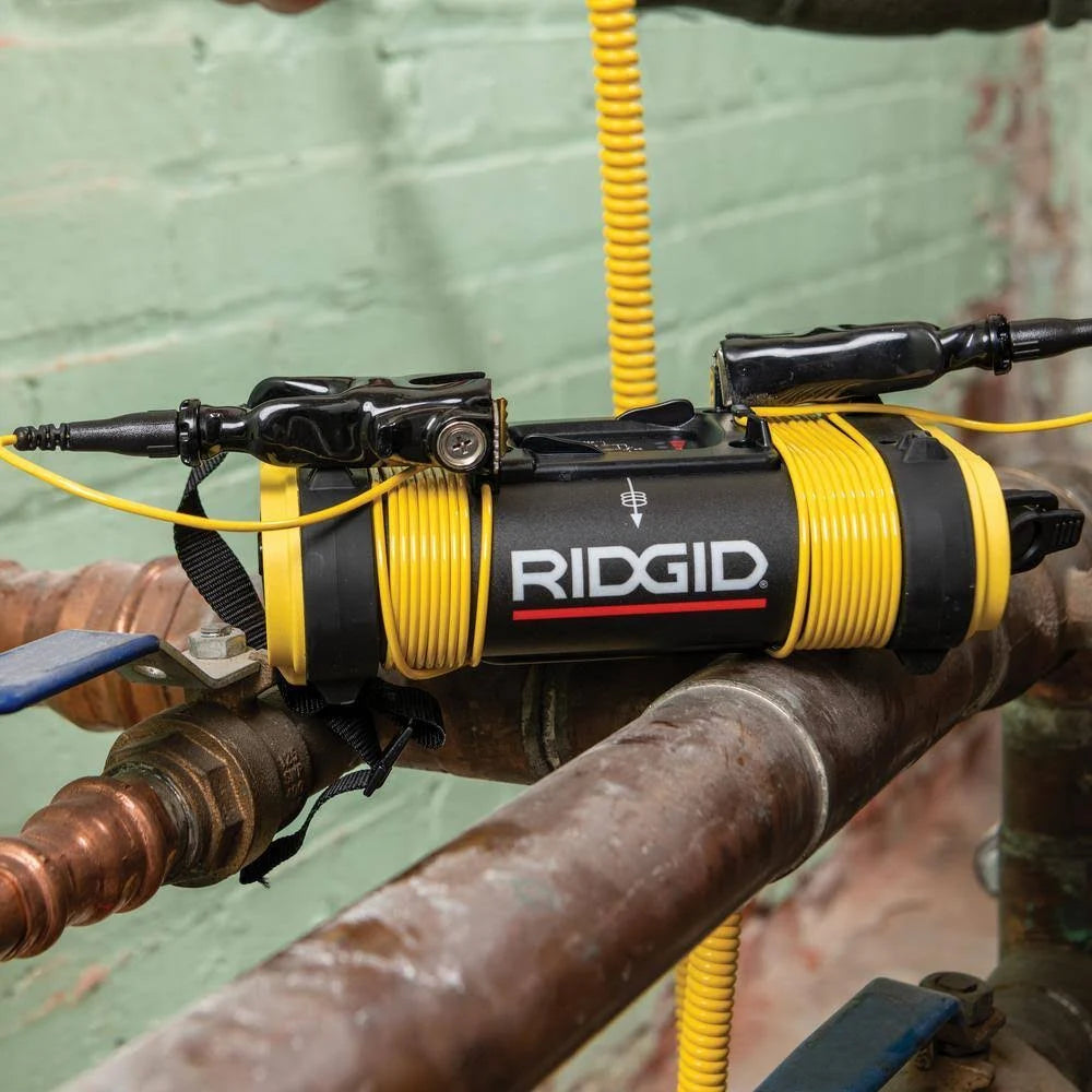 RIDGID 66933 SeekTech ST-305R Line Transmitter with 2 Batteries & Charger