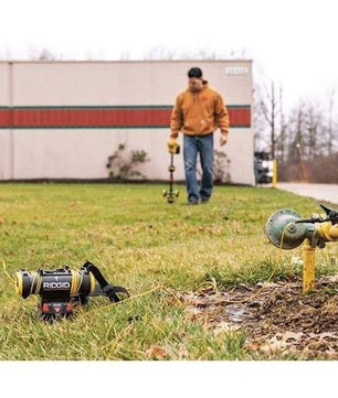 RIDGID 50793R SeekTech ST-305R Transmitter (5 W; 18 V Compatible)