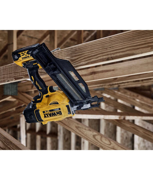 DeWALT DCN930B 20V MAX* XR® Brushless 30° Paper Collated Framing Nailer (Tool Only)