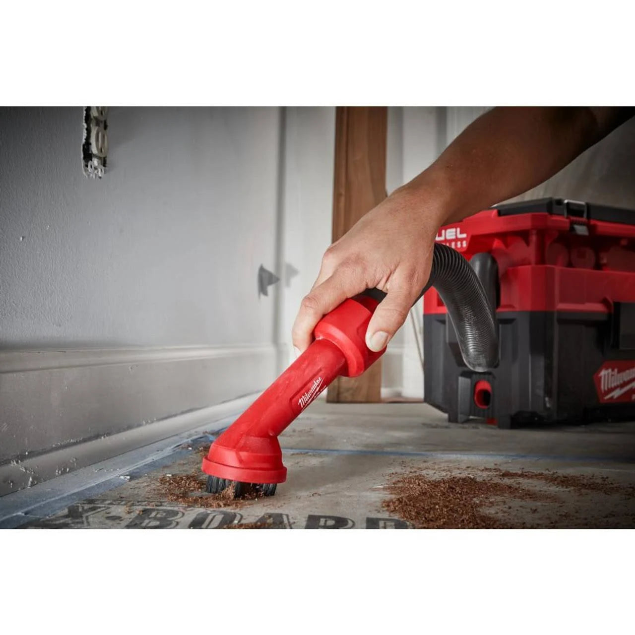 Milwaukee 49-90-2035 AIR-TIP™ Cross Brush Tool (Vacuum Attachment)